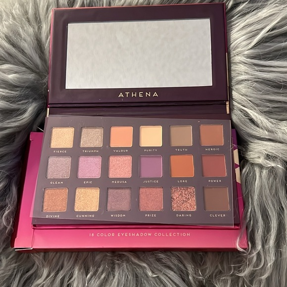 18 COLOR EYESHADOW SET- Athena- by Bad Habit - Highly pigmented like Huda Beauty - Picture 3 of 8